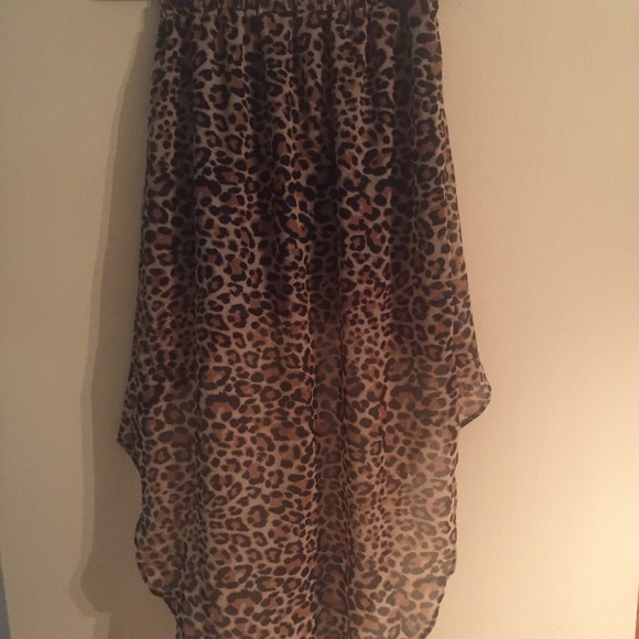 Brand NEW Hi-Low Leopard Skirt - Picture 2 of 2